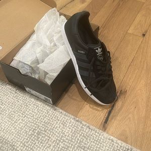 Men’s Size 10 Adidas Samba in Black